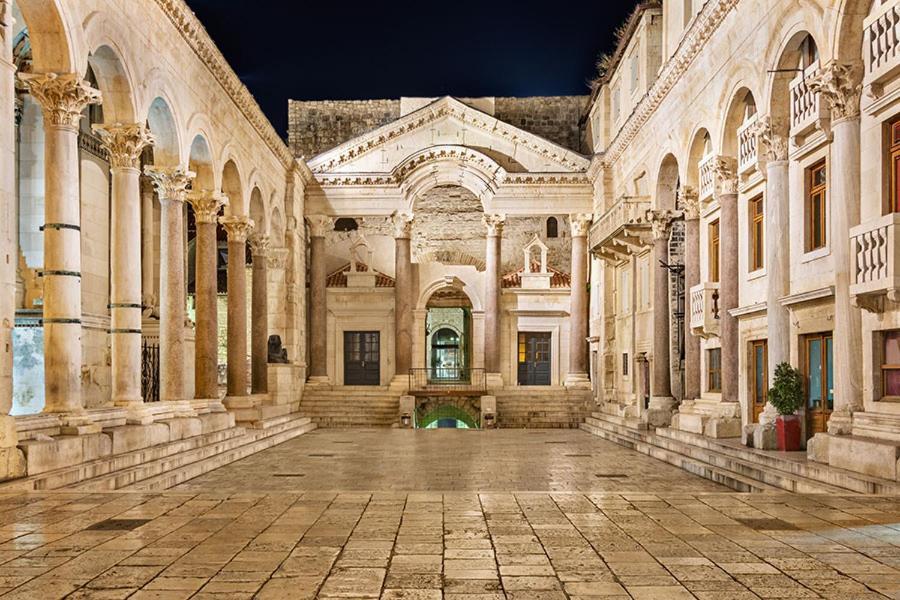 Luxury Apartment In Ancient City Split Eksteriør bilde
